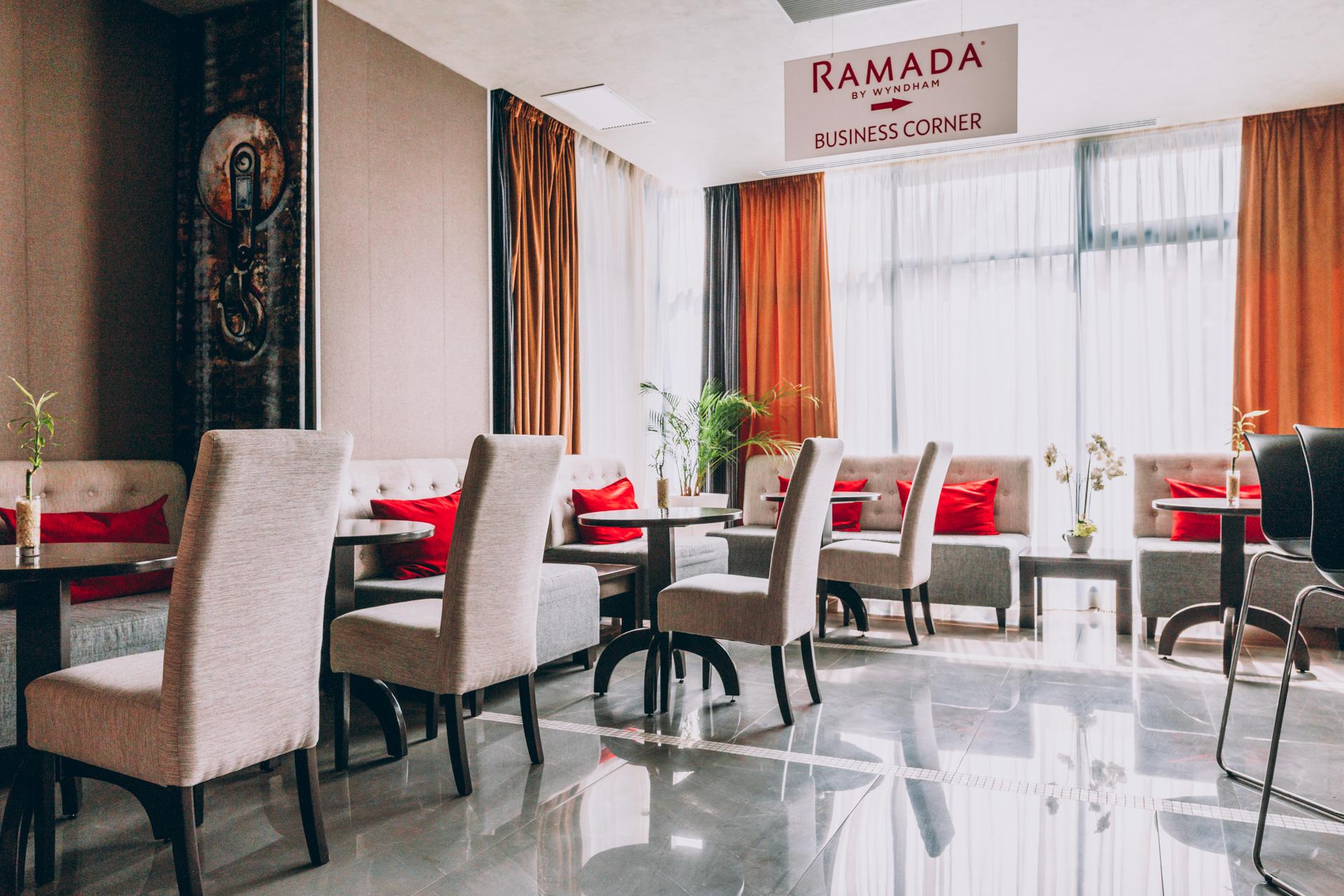 Ramada By Wyndham Constanta Otel Dış mekan fotoğraf